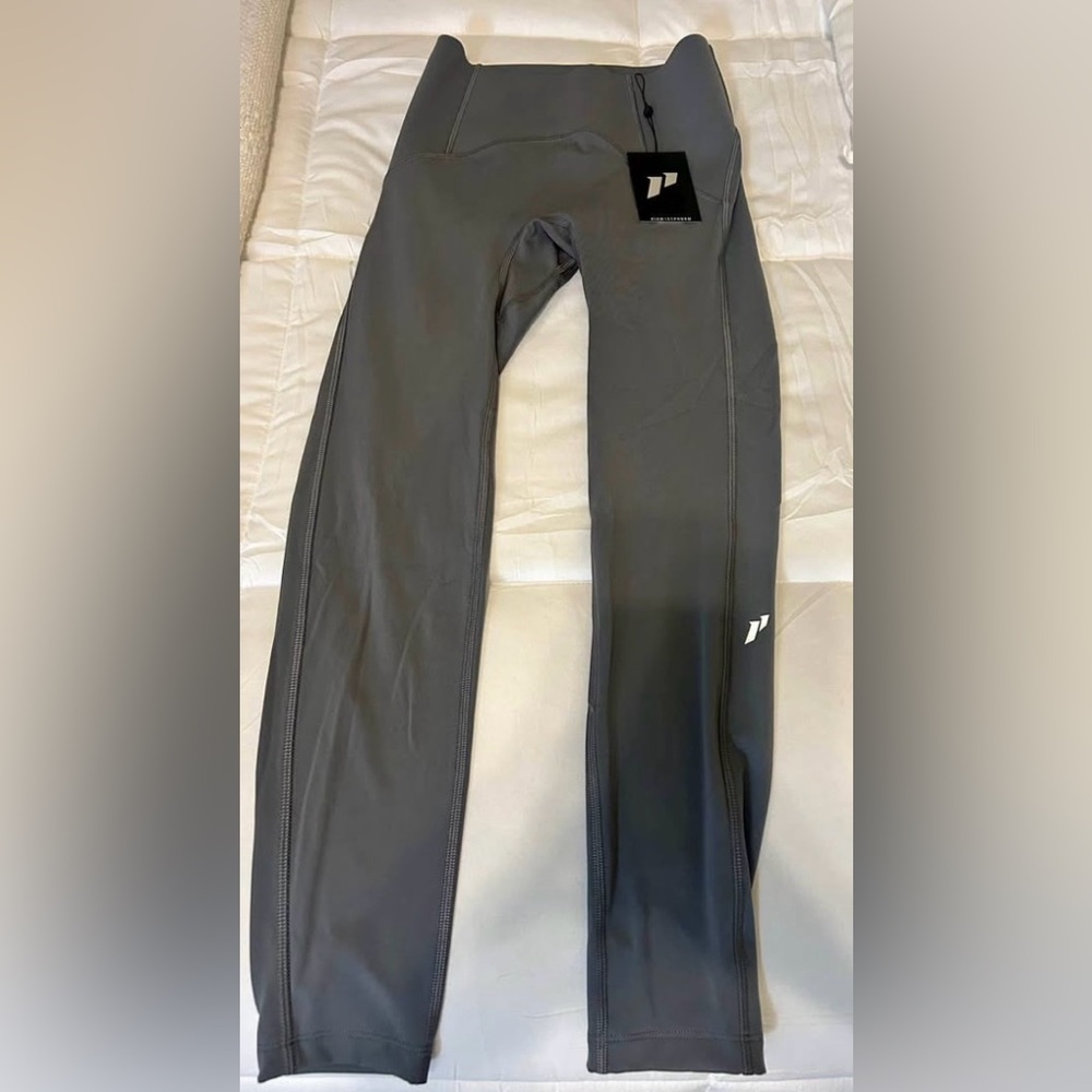 1st Phorm high compression leggings size M